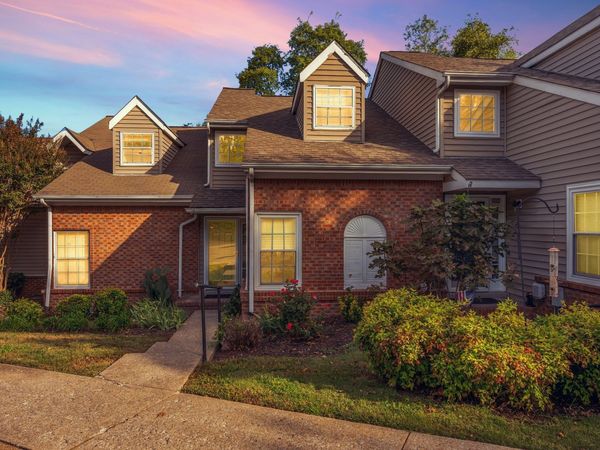 5236 Village Way , Nashville, TN 37211