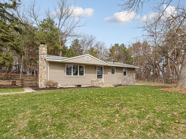 5210 Mount Carmel Road , Carver, MN 55315