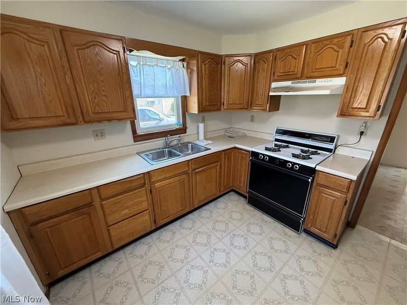 17373 Stocking Road, Madison, OH 44057 Photo 4