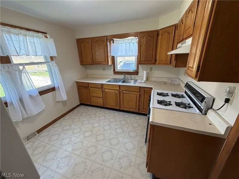 17373 Stocking Road, Madison, OH 44057 Photo 5