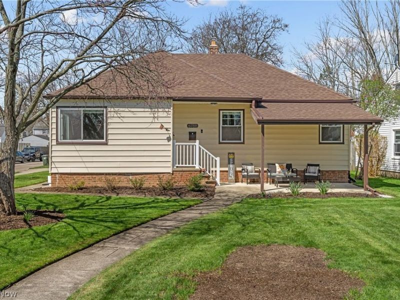 6788 Orchard Boulevard , Parma Heights, OH 44130 Photo 1