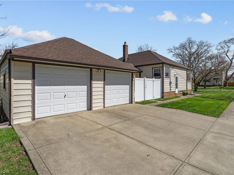 6788 Orchard Boulevard , Parma Heights, OH 44130 Photo 46