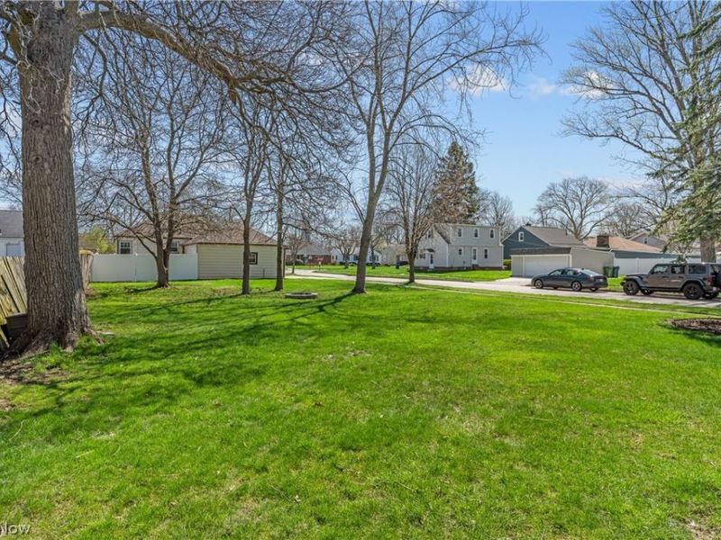 6788 Orchard Boulevard , Parma Heights, OH 44130 Photo 48