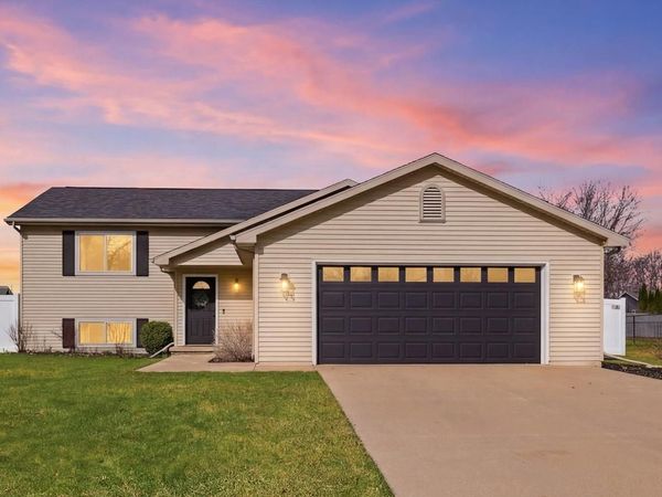 N9551 CLOVER RIDGE TRAIL, Appleton, WI 54915