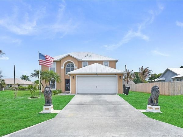 2141 SE Wald Street, Port St Lucie, FL 34984
