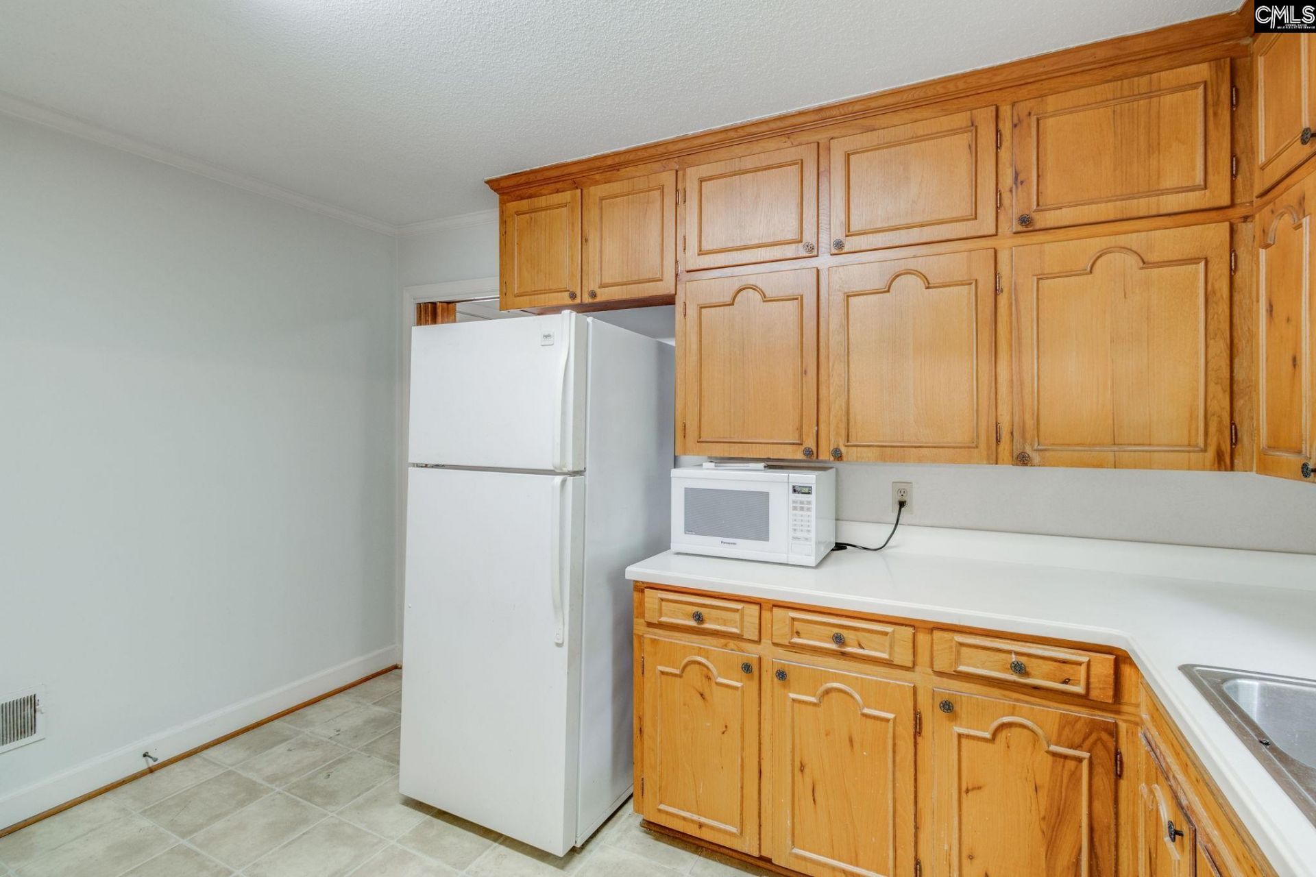 2119 East Lane Photo 12