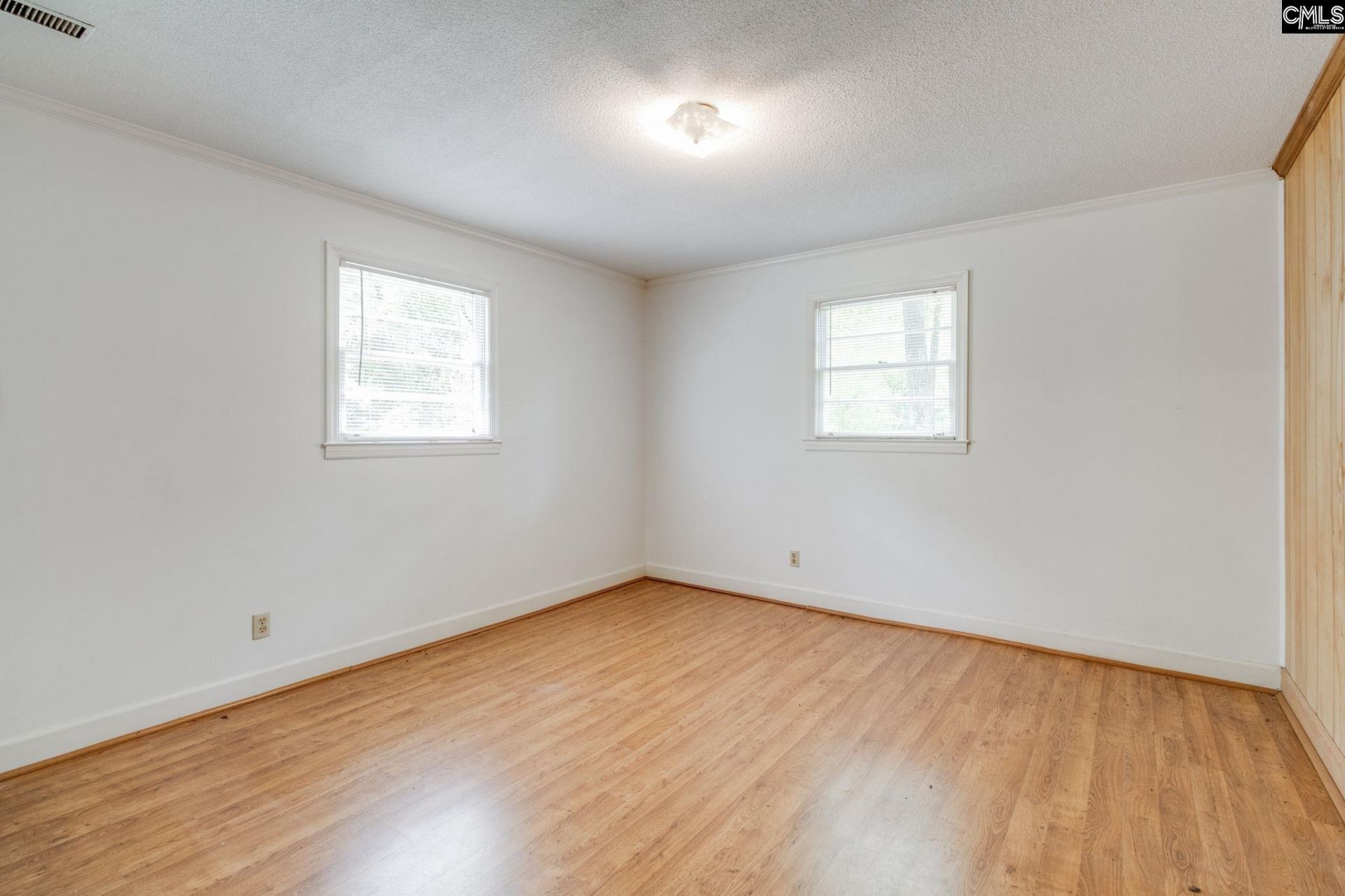 2119 East Lane Photo 32