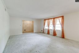 2119 East Lane photo 4