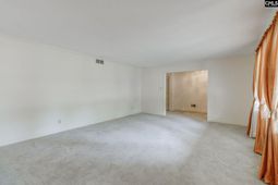 2119 East Lane photo 4