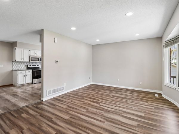 1906 W Euclid Avenue, Indianola, IA 50125