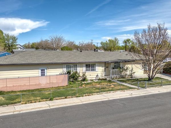 800 W 5th Street, Fallon, NV 89406