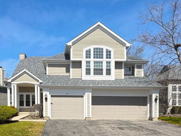 2370 Legends Court , Riverwoods, IL 60015