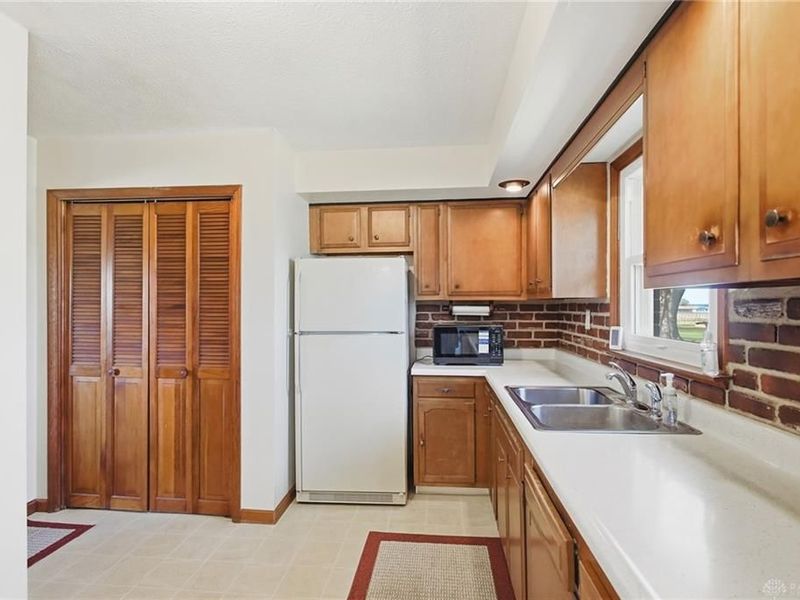 6718 Old Columbus Road, Harmony Township, OH 45369 Photo 12