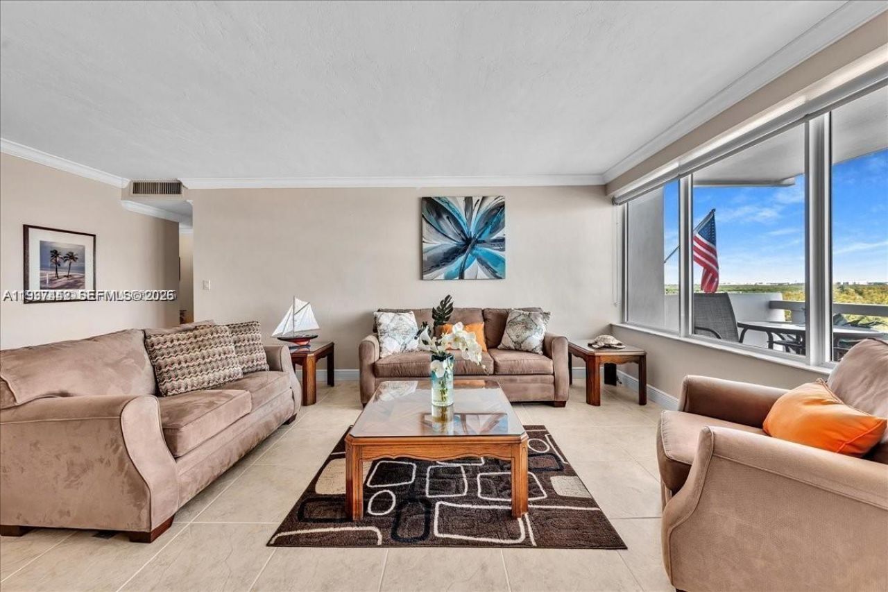 3111 N Ocean Dr, Unit 904, Hollywood, FL 33019 Photo