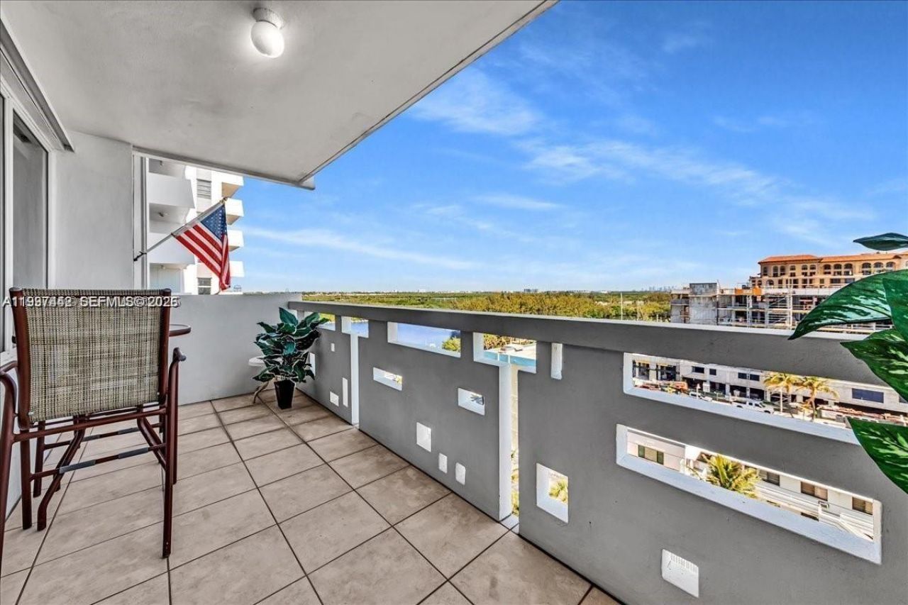 3111 N Ocean Dr, Unit 904, Hollywood, FL 33019 Photo