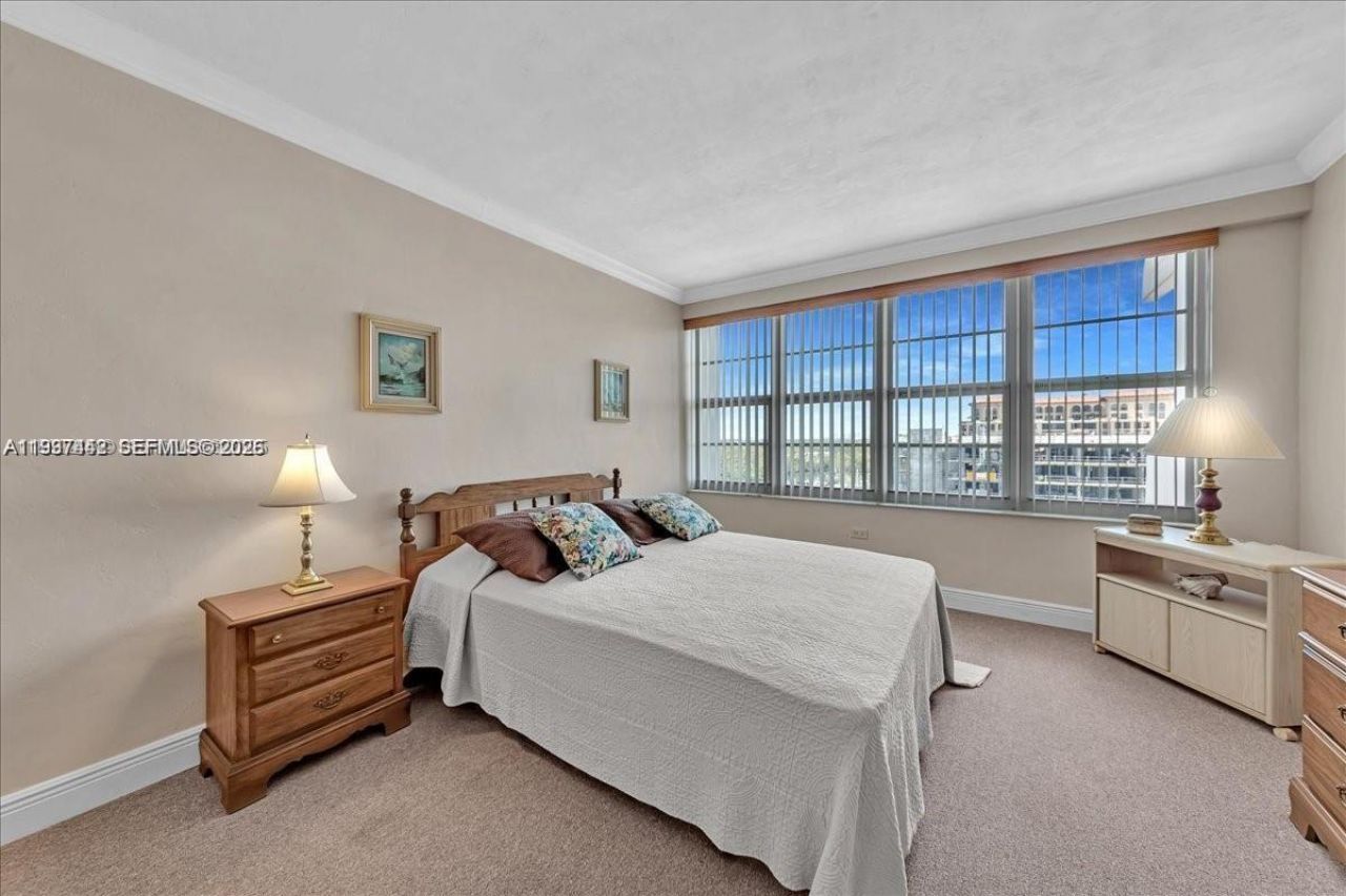 3111 N Ocean Dr, Unit 904, Hollywood, FL 33019 Photo