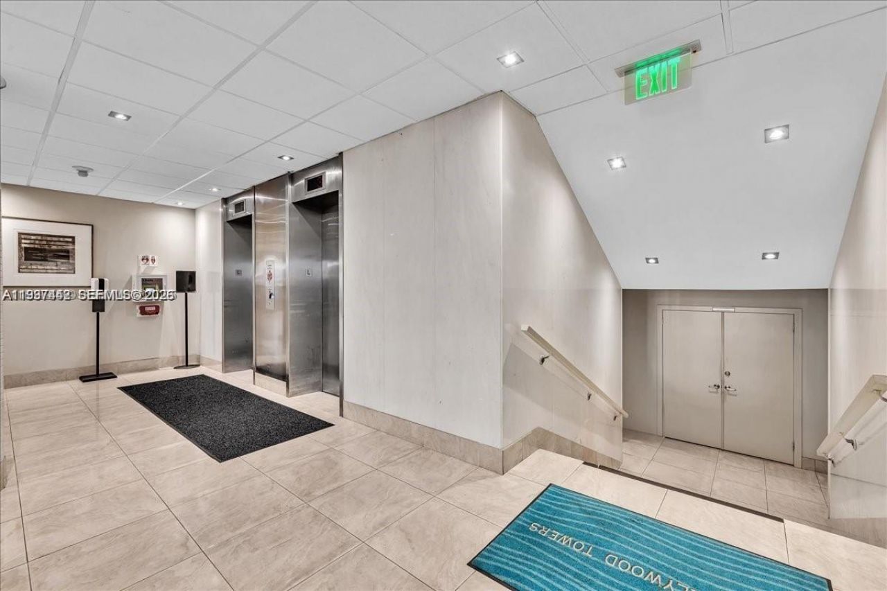 3111 N Ocean Dr, Unit 904, Hollywood, FL 33019 Photo