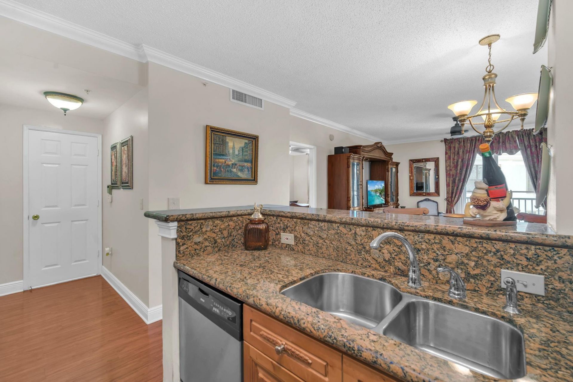 630 S Sapodilla Avenue, Unit 407, West Palm Beach, FL 33401 Photo