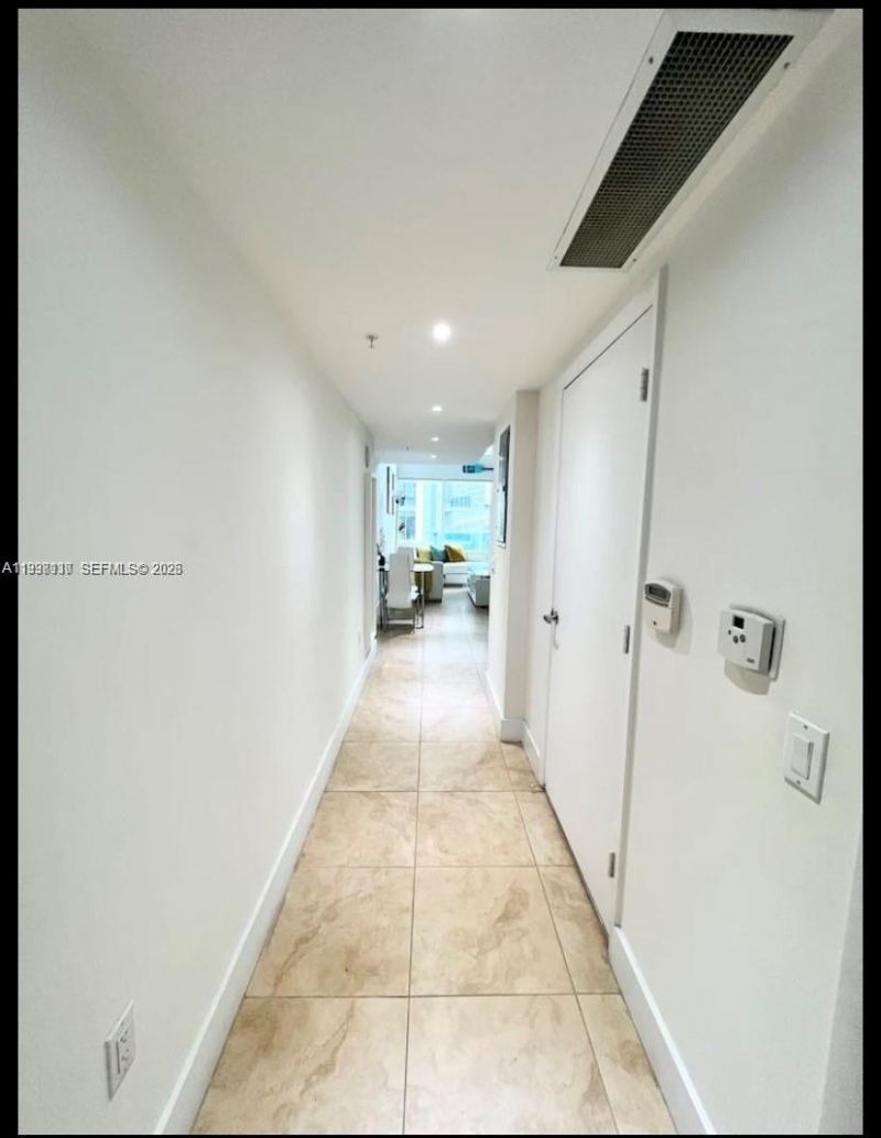 41 SE 5th St, Unit 414, Miami, FL 33131 Photo