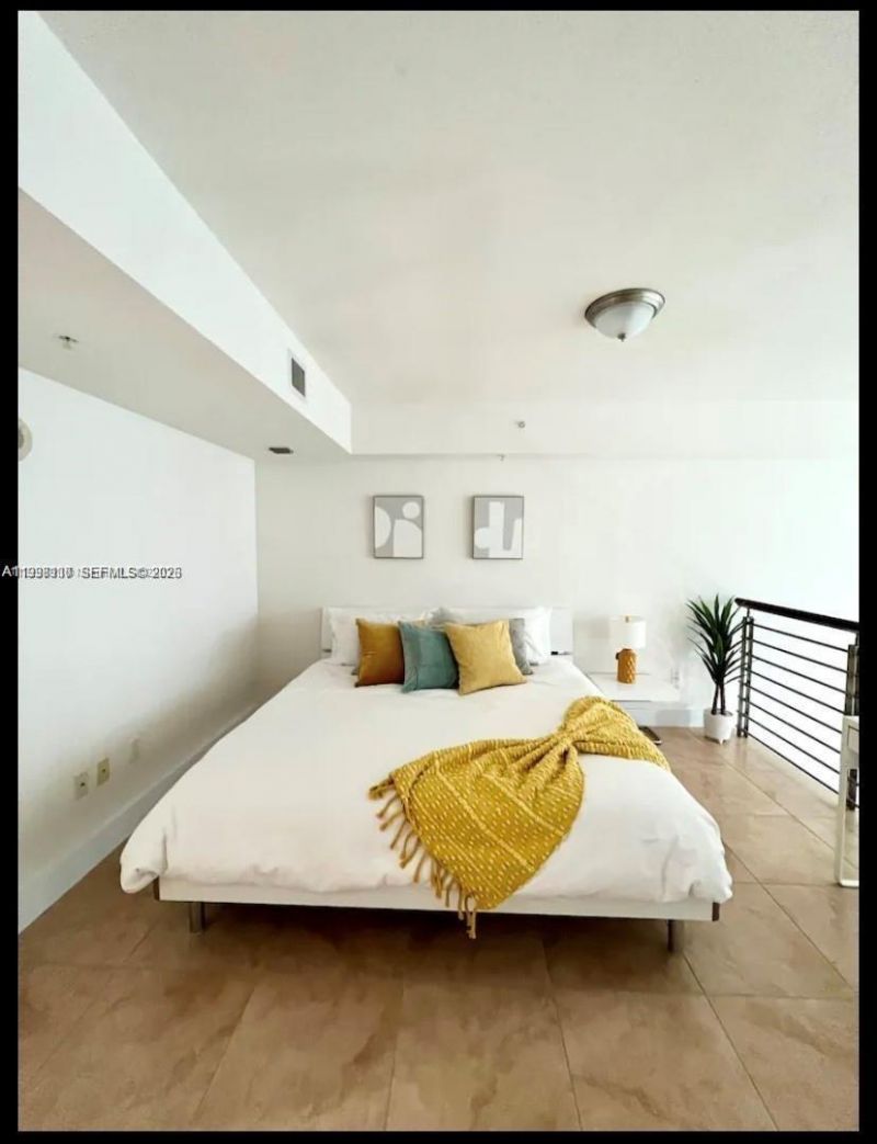 41 SE 5th St, Unit 414, Miami, FL 33131 Photo