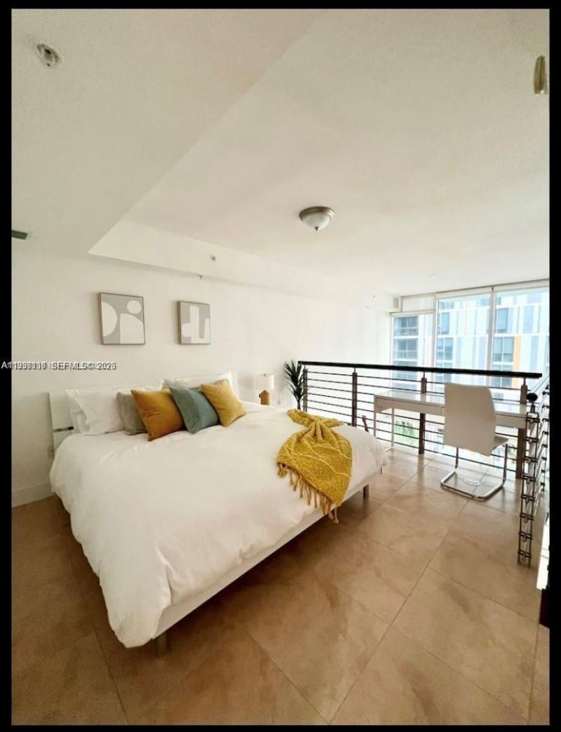 41 SE 5th St, Unit 414, Miami, FL 33131 Photo