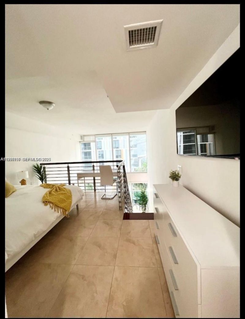 41 SE 5th St, Unit 414, Miami, FL 33131 Photo