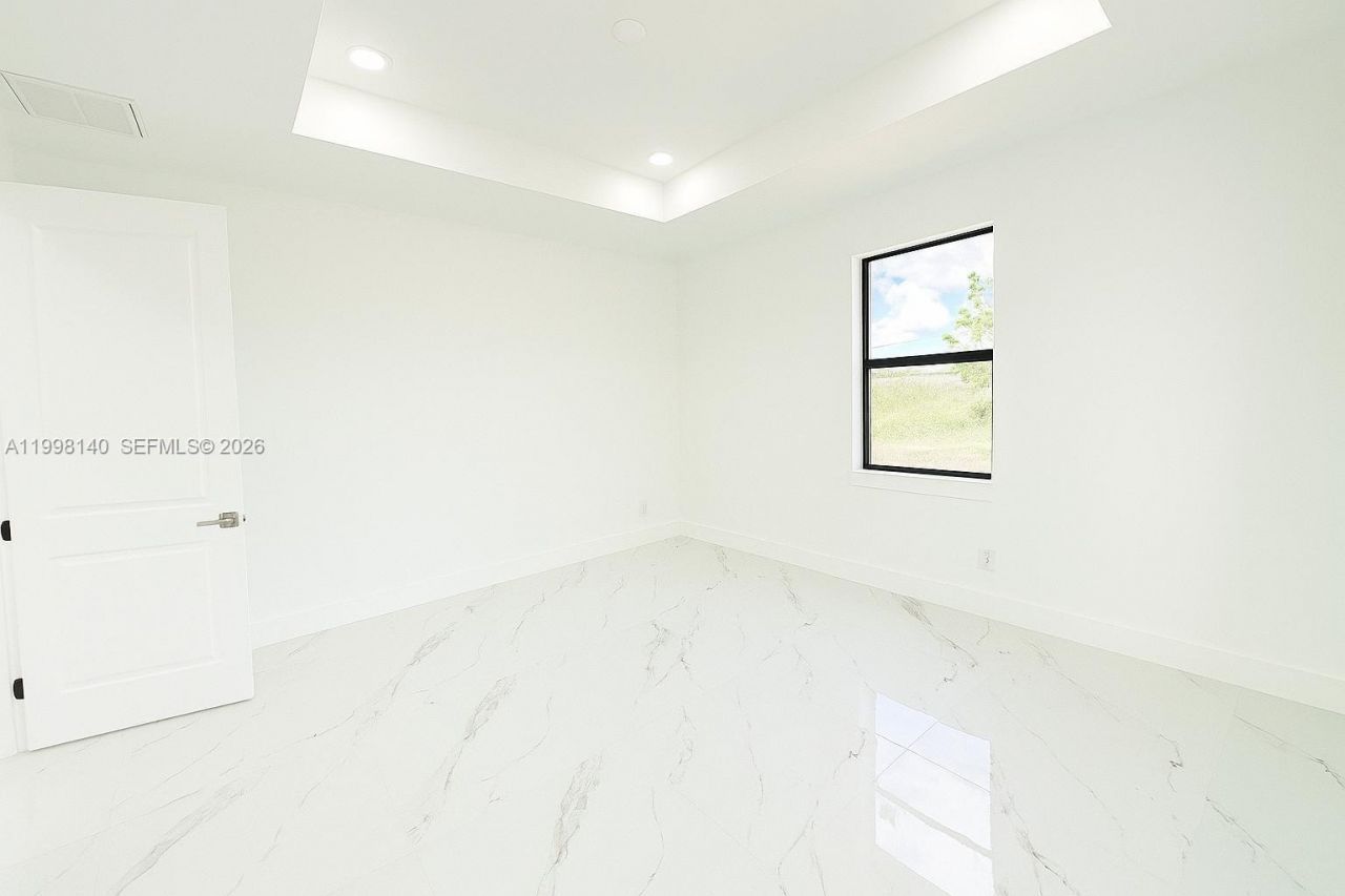 1051 Eisenhower Blvd, Lehigh Acres, FL 33974 Photo