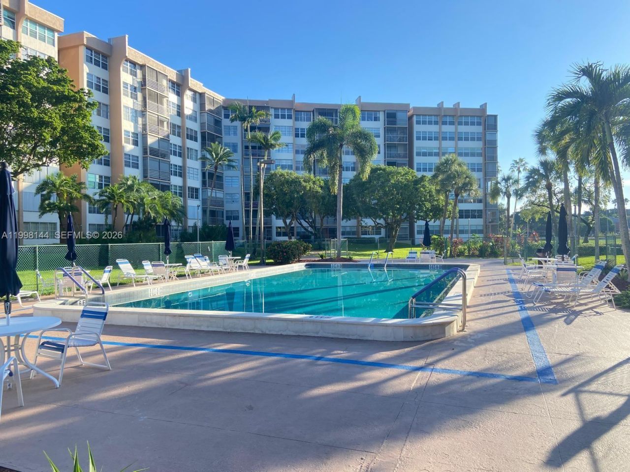 1200 Saint Charles Pl, Unit 321, Pembroke Pines, FL 33026 Photo