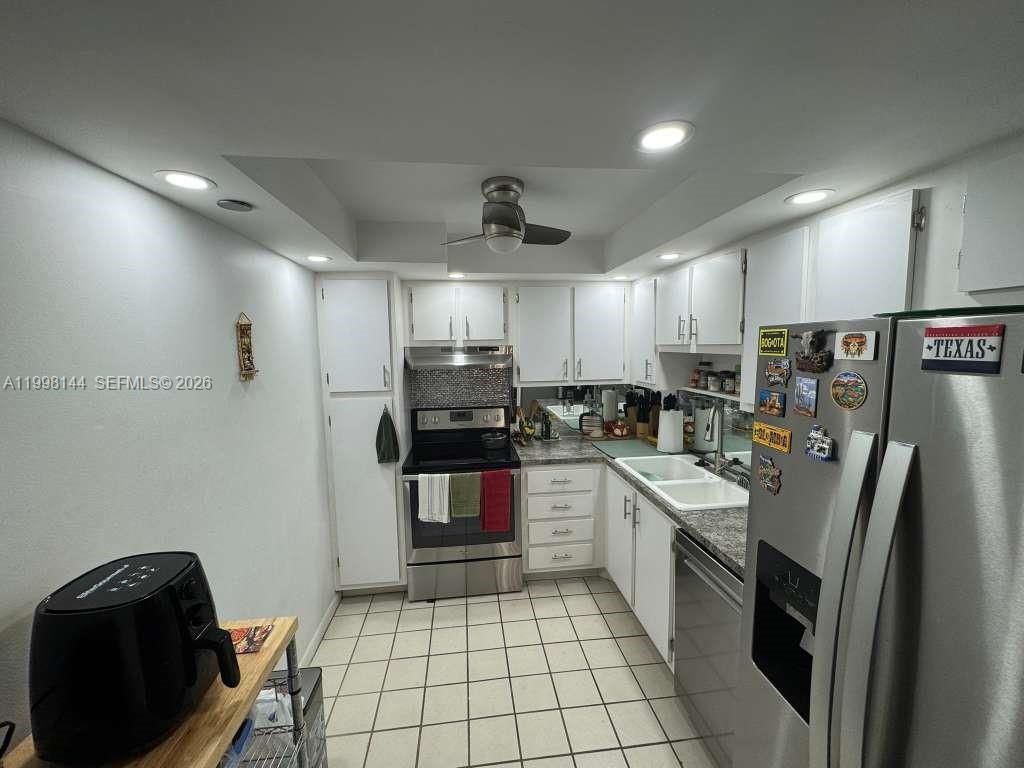 1200 Saint Charles Pl, Unit 321, Pembroke Pines, FL 33026 Photo