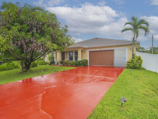 1961 SW Diamond Street, Port St. Lucie, FL 34953