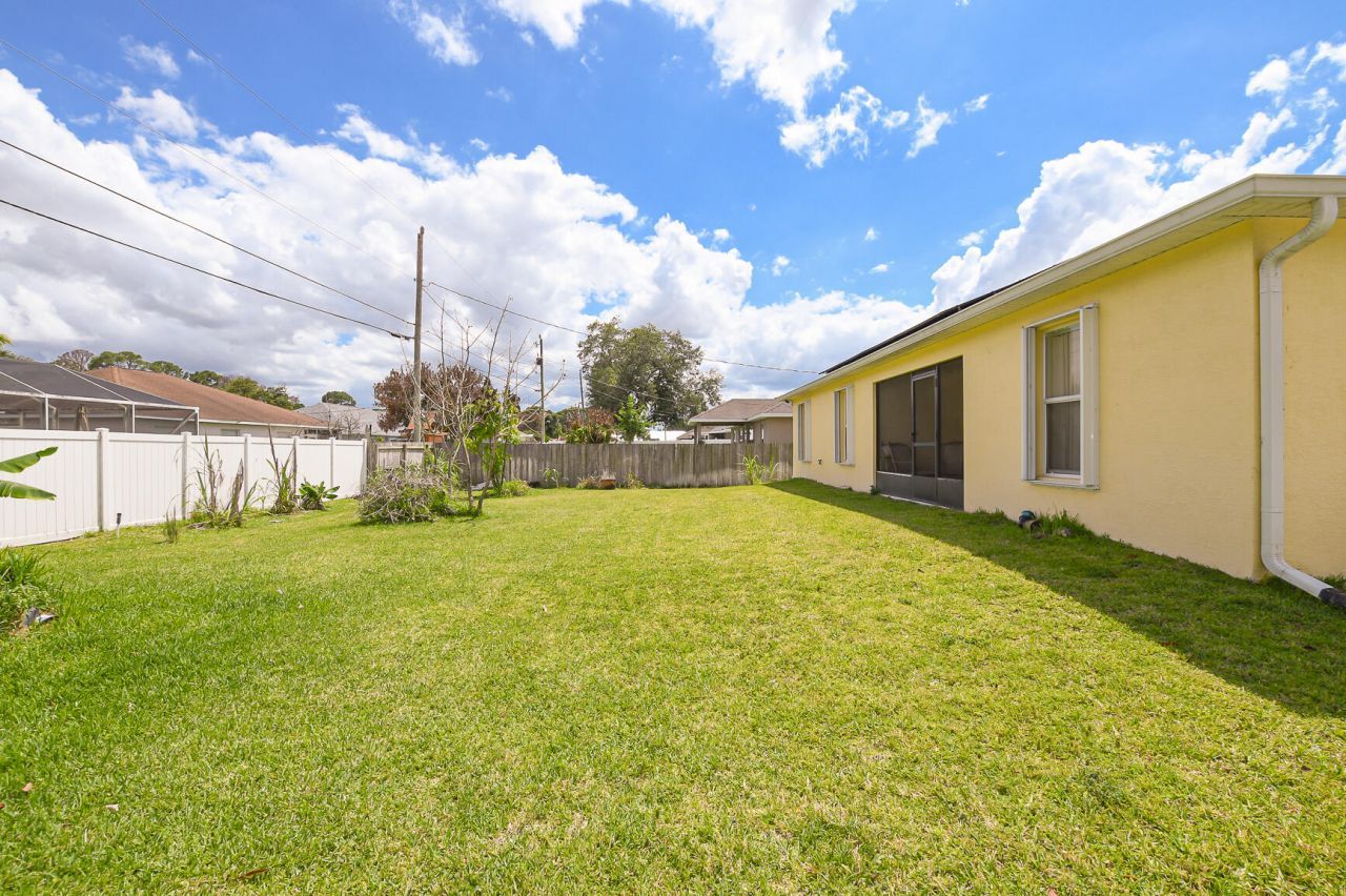 1961 SW Diamond Street, Port Saint Lucie, FL 34953 Photo