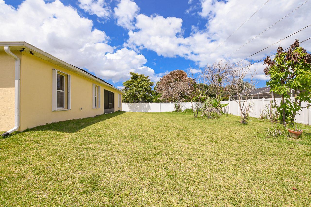 1961 SW Diamond Street, Port Saint Lucie, FL 34953 Photo