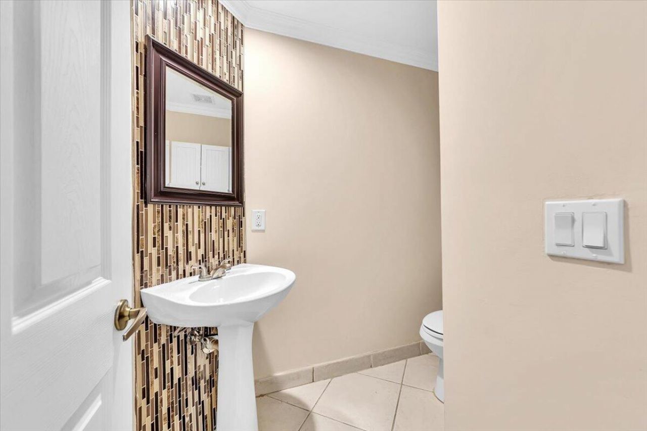 1808 NW 145th Terrace, Pembroke Pines, FL 33028 Photo