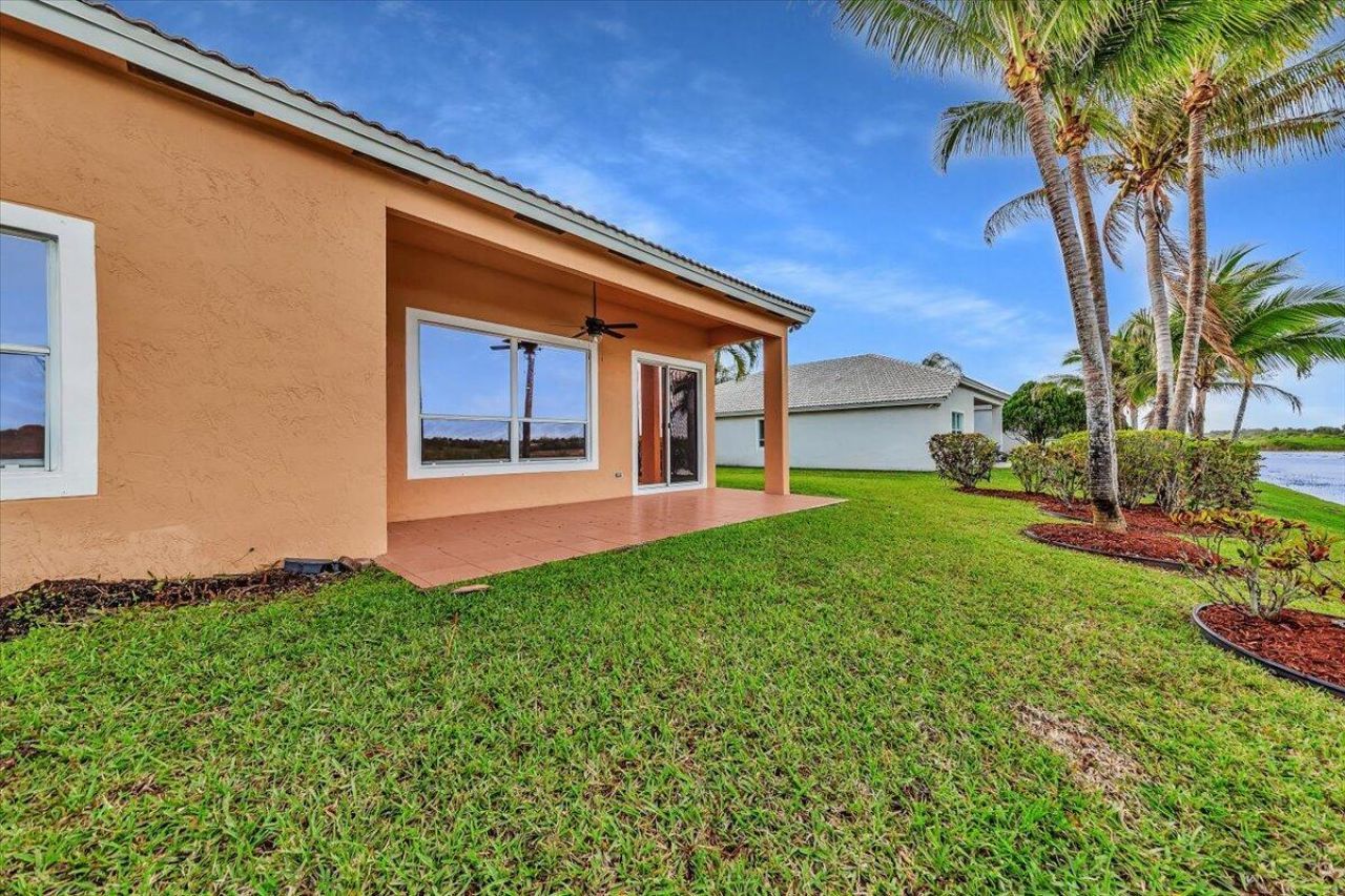 1808 NW 145th Terrace, Pembroke Pines, FL 33028 Photo