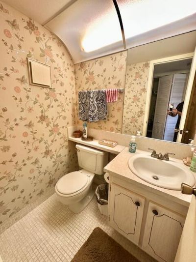 65 Suffolk B, Boca Raton, FL 33434 Photo