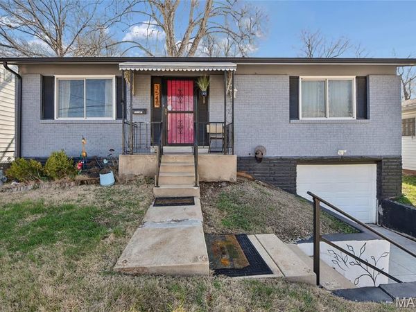 3548 Adie Road, St Louis, MO 63074