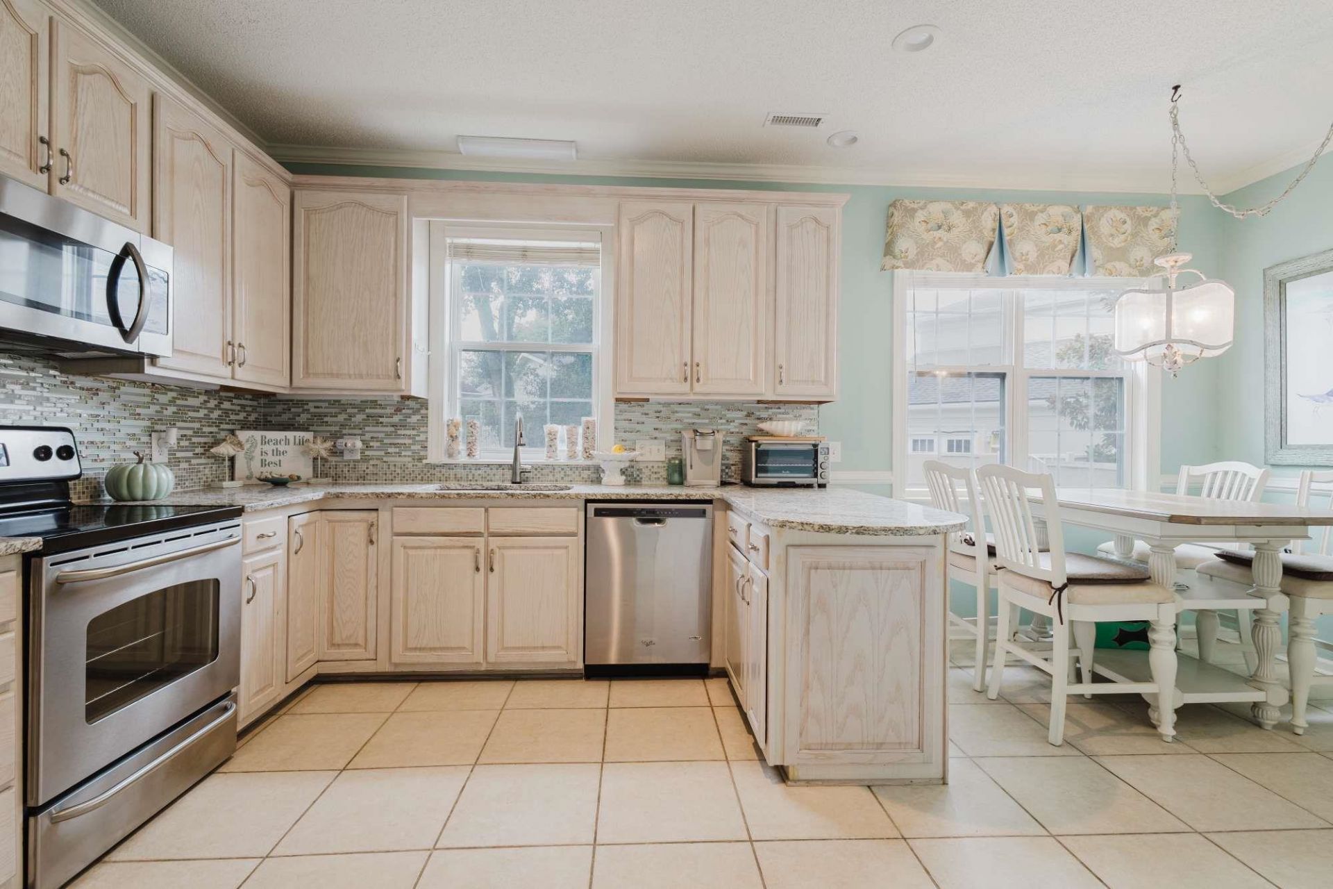 4346 Windy Heights Dr. Photo 22