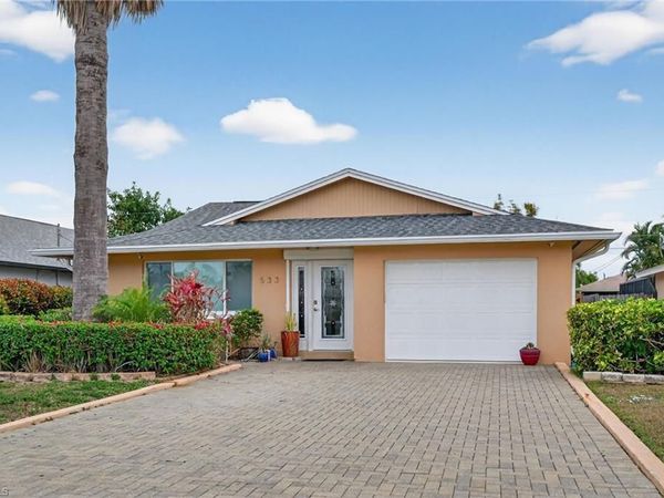 533 98th AVE N, NAPLES, FL 34108