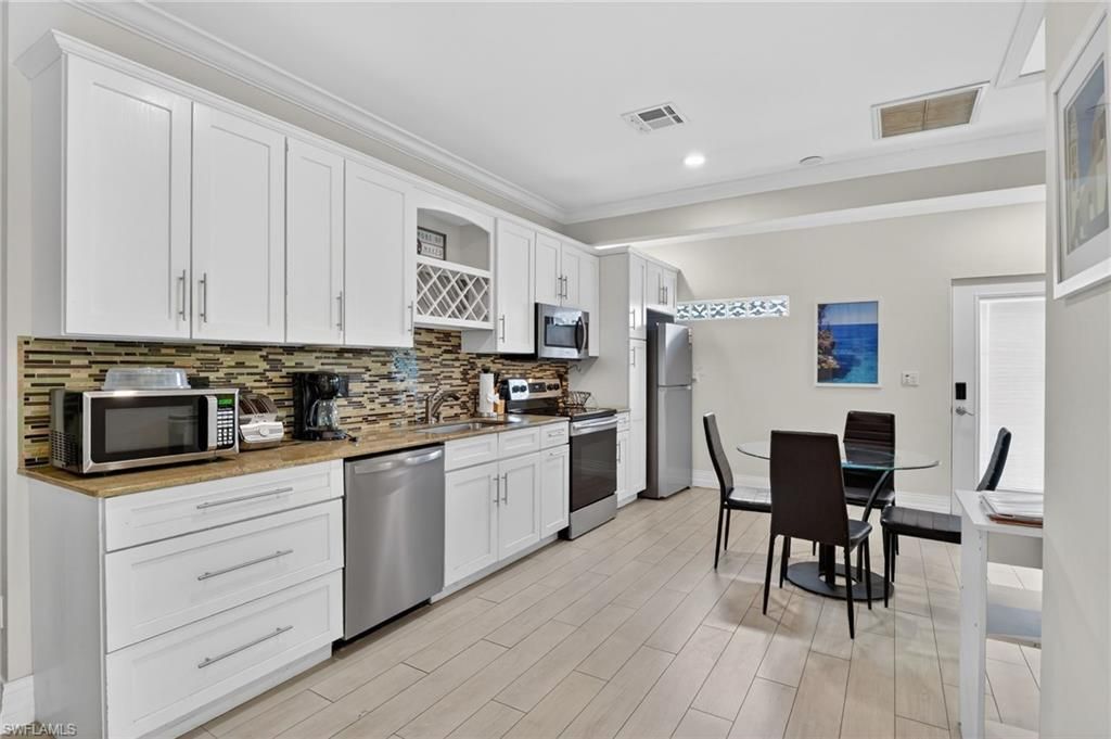 533 98th Ave N, Naples, FL 34108 Photo