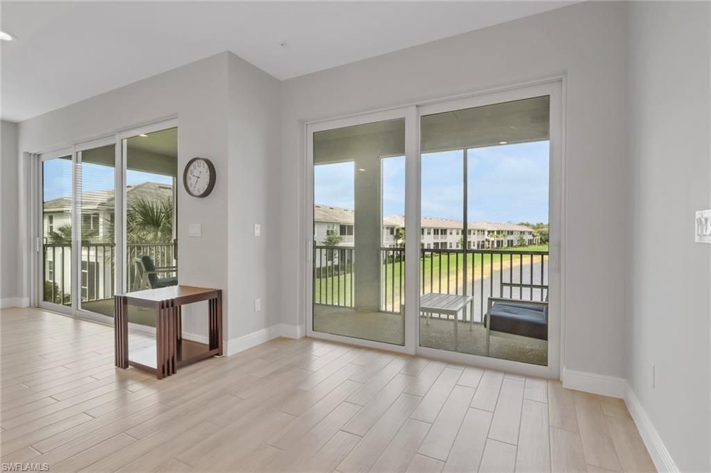 2633 Seychelles Cir, Unit 2305, Naples, FL 34112 Photo