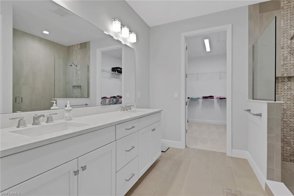 2633 Seychelles Cir, Unit 2305, Naples, FL 34112 Photo