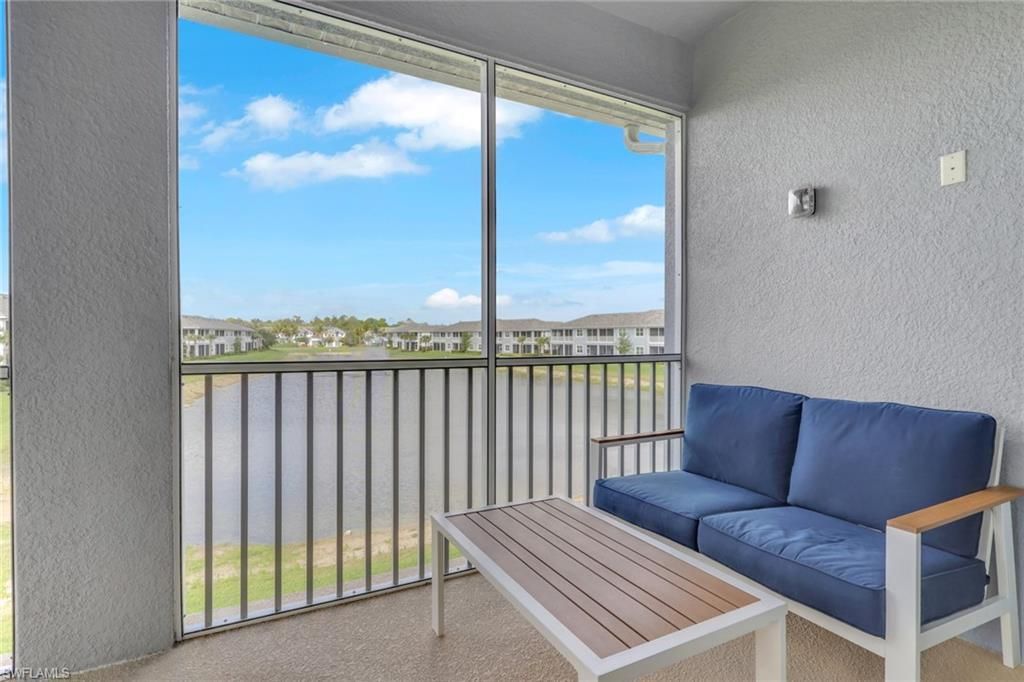 2633 Seychelles Cir, Unit 2305, Naples, FL 34112 Photo