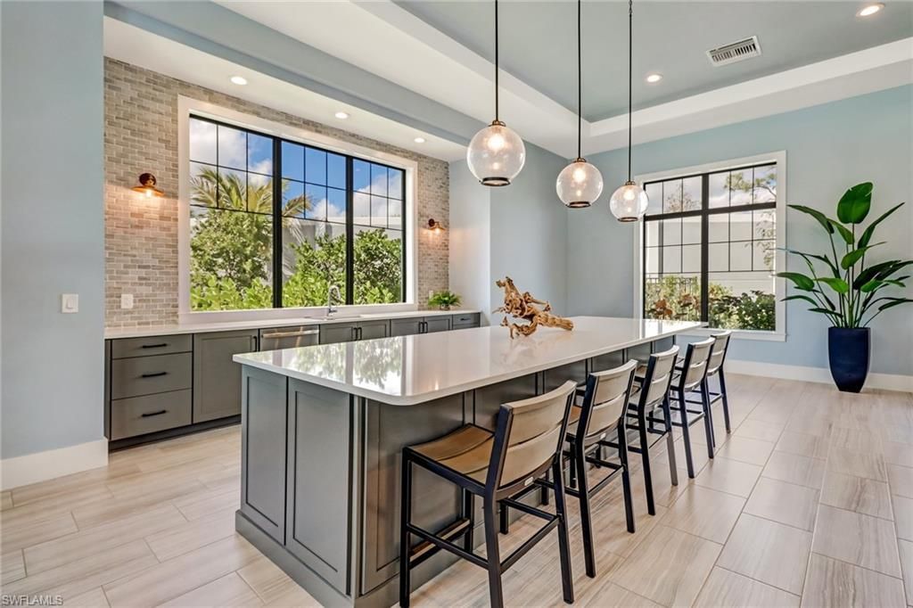 2633 Seychelles Cir, Unit 2305, Naples, FL 34112 Photo