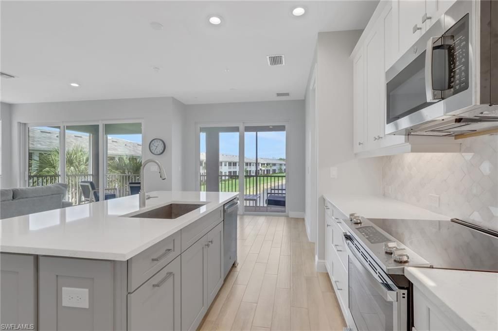 2633 Seychelles Cir, Unit 2305, Naples, FL 34112 Photo