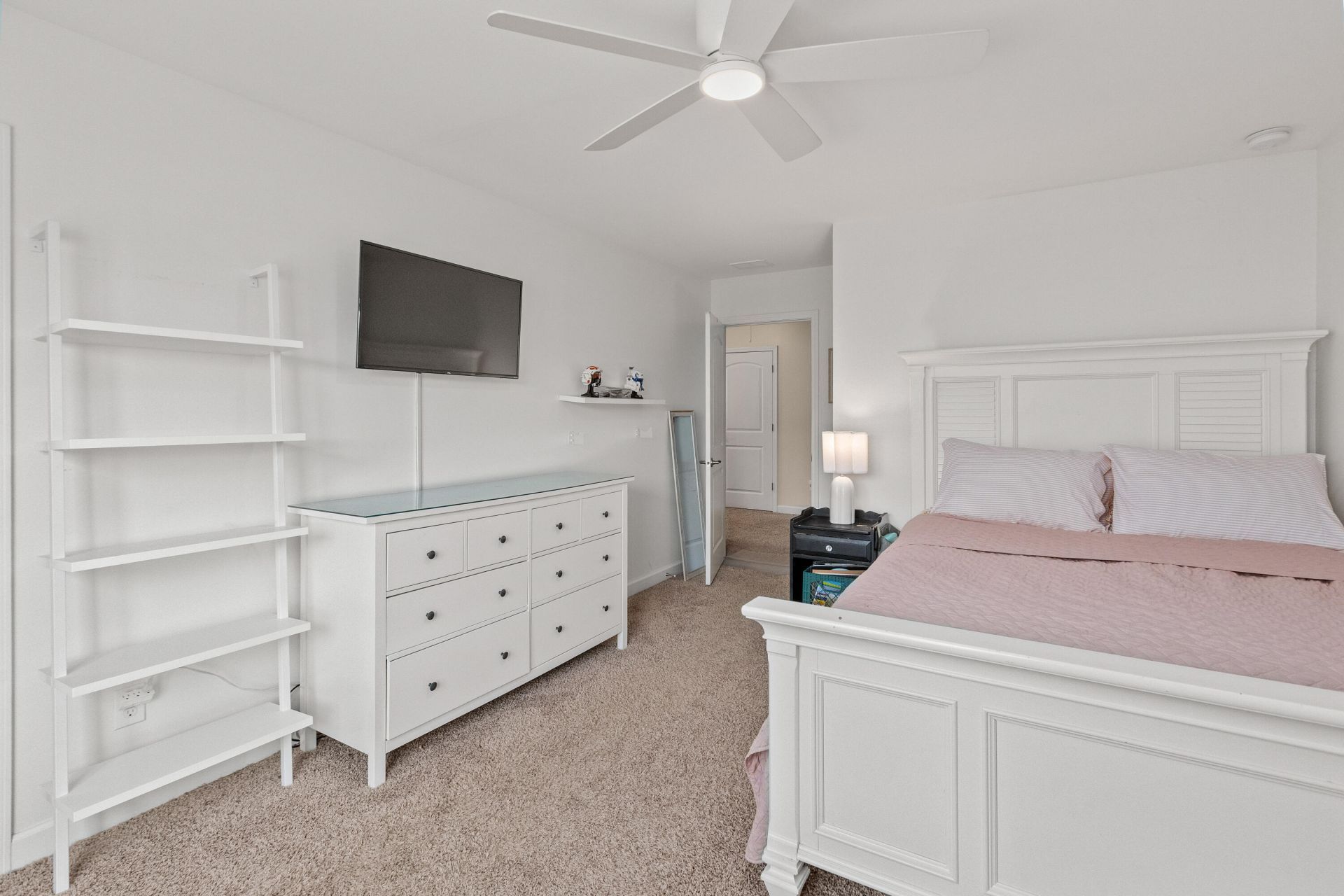 114 Rouen Lane Photo 42