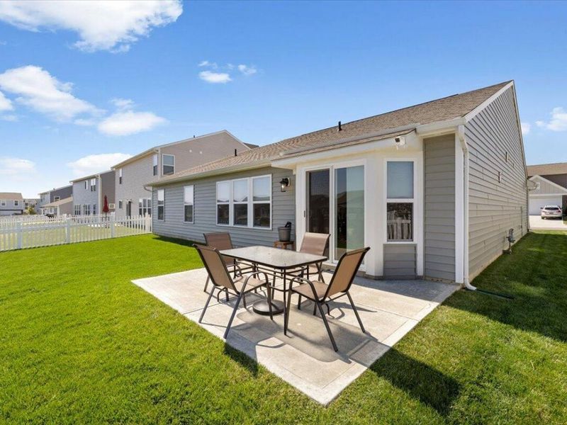 8178 Cherry Birch Drive, Tipp City, OH 45371 Photo 32