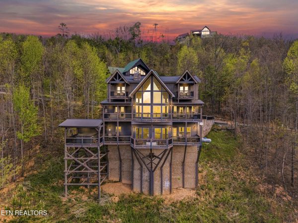 2643 Dogwood Ridge Way, Sevierville, TN 37862