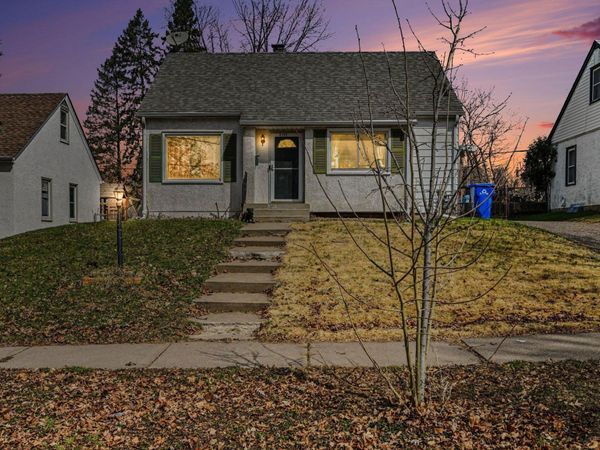 2111 Fremont Avenue E, Saint Paul, MN 55119
