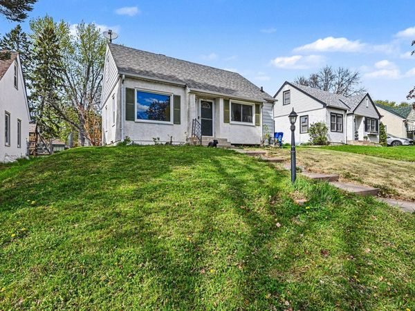 2111 Fremont Avenue E, Saint Paul, MN 55119