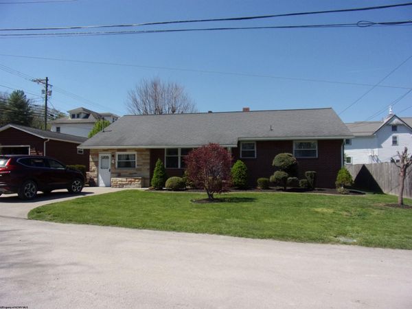 4 Tucker Street, Buckhannon, WV 26201